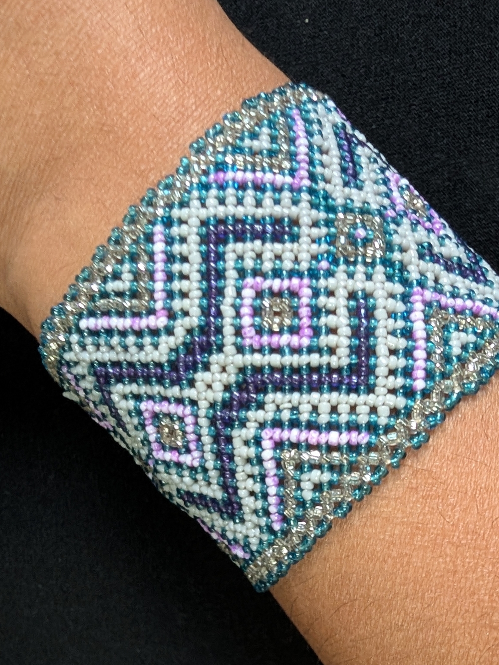 Micro Mosaic Beaded Bracelet 7 inch Native American/Mexican Design